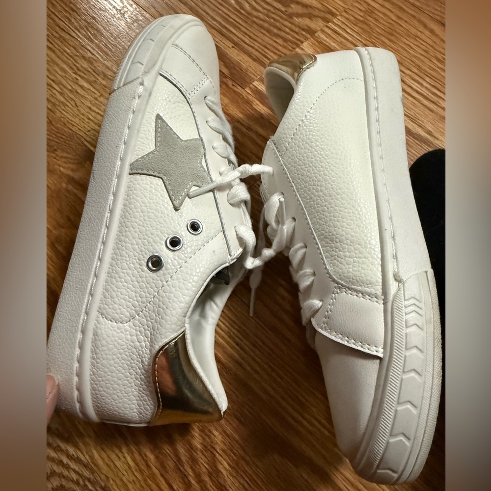 Vintage Havana Star Sneakers Size 7.5